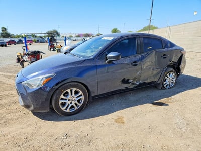 3MYDLBYV0JY****** 2018 Toyota Yaris