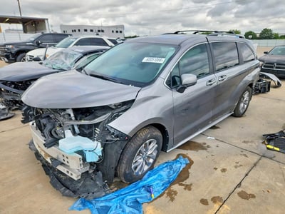 5TDKRKEC4TS****** 2026 Toyota Sienna