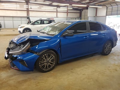 3KPF54AD7PE****** 2023 Kia Forte