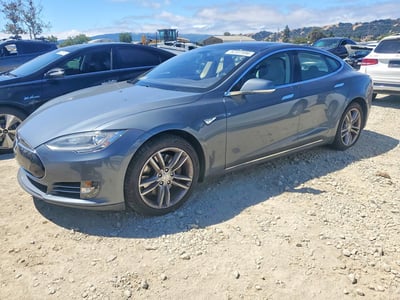 5YJSA1AG9DF****** 2013 Tesla Model S