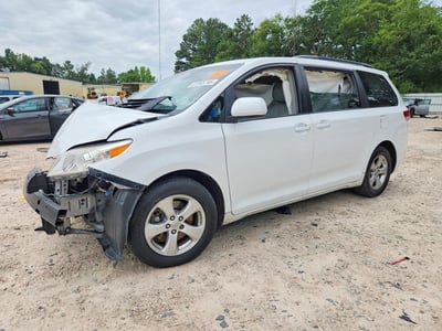 5TDKK3DC4ES****** 2014 Toyota Sienna
