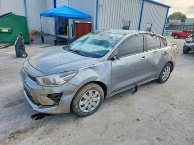 3KPA24AD2ME****** 2021 Kia Rio