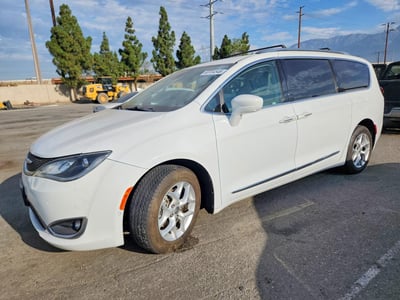 2C4RC1EG9JR****** 2018 Chrysler Pacifica