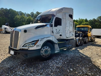 1XKYD49XXNJ****** 2022 Kenworth T680