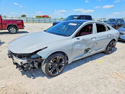 5XXG64J2XMG****** 2021 Kia K5