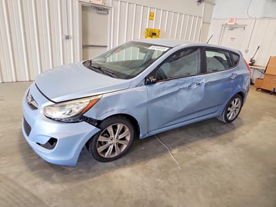 KMHCU5AE4DU****** 2013 Hyundai Accent