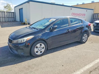 3KPFK4A73HE****** 2017 Kia Forte
