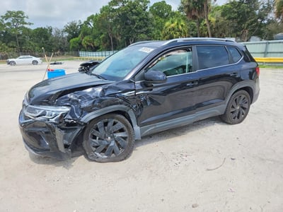 3VV4X7B25RM****** 2024 Volkswagen Taos