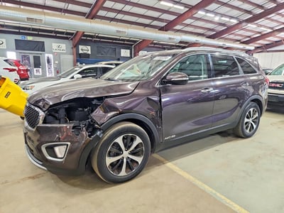 5XYPHDA55GG****** 2016 Kia Sorento