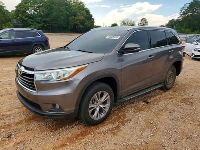 5TDKKRFH3FS****** 2015 Toyota Highlander