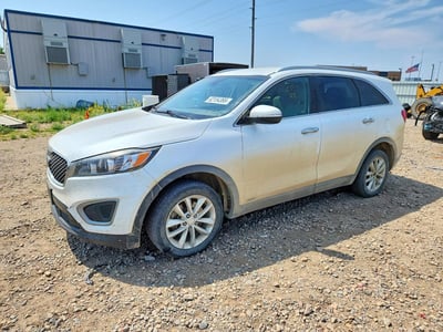5XYPGDA39HG****** 2017 Kia Sorento