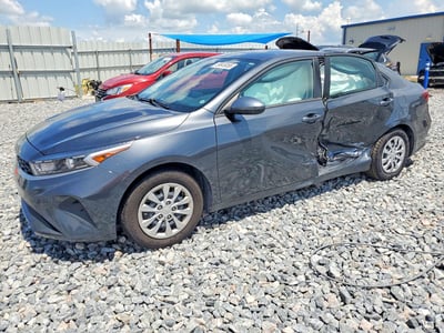 3KPF24AD2RE****** 2024 Kia Forte