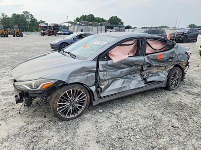KMHD04LB1HU****** 2017 Hyundai Elantra