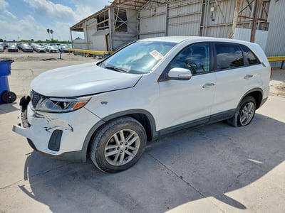 5XYKT3A67EG****** 2014 Kia Sorento