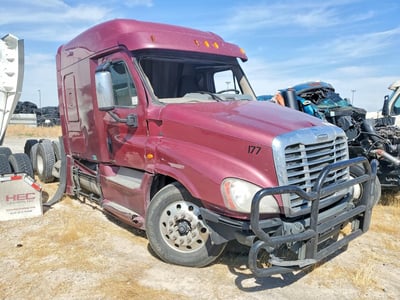 3AKJGLD5XGS****** 2016 Freightliner Cascadia 125