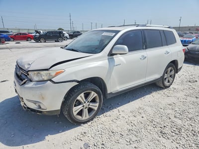 5TDYK3EH7DS****** 2013 Toyota Highlander