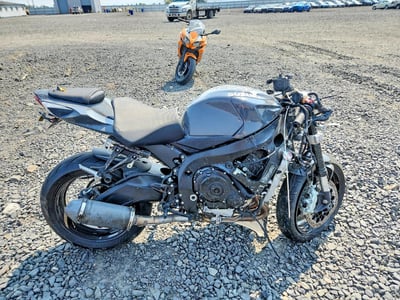 2025 Suzuki GSX-R600