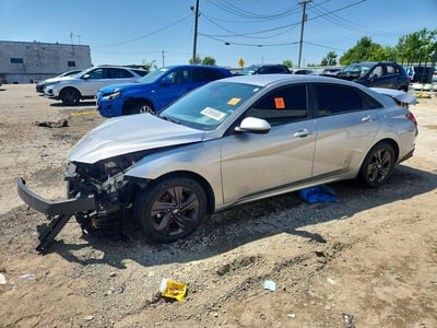 5NPLM4AG8MH****** 2021 Hyundai Elantra