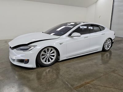 5YJSA1E11GF****** 2016 Tesla Model S