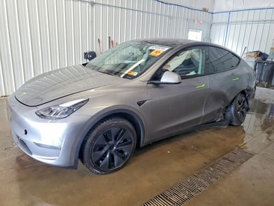7SAYGAEE5SF****** 2025 Tesla Model Y