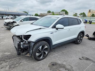 3VVUX7B20RM****** 2024 Volkswagen Taos