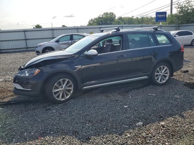 3VWH17AU7HM****** 2017 Volkswagen Golf Alltrack