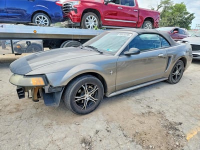 1FAFP44422F****** 2002 Ford Mustang