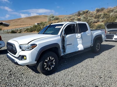 3TMCZ5AN6KM****** 2019 Toyota Tacoma