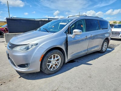 2C4RC1BG8LR****** 2020 Chrysler Pacifica