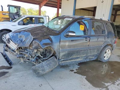 4JGAB57E75A****** 2005 Mercedes-Benz M-Class
