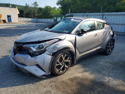 NMTKHMBX3JR****** 2018 Toyota C-HR