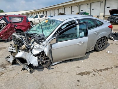 1FADP3F24FL****** 2015 Ford Focus