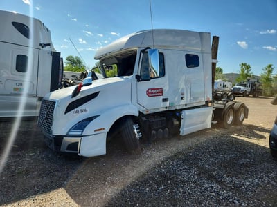 4V4NC9EJ3SN****** 2025 Volvo VNL