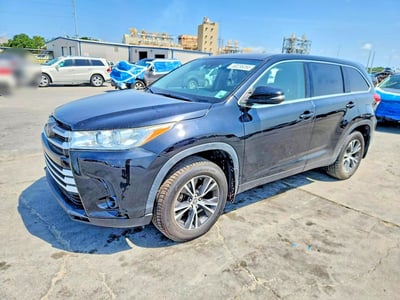 5TDBZRFH8KS****** 2019 Toyota Highlander