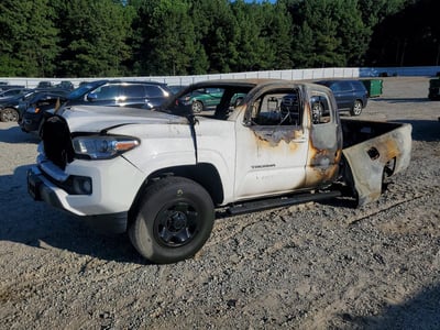 5TFRX5GN4HX****** 2017 Toyota Tacoma
