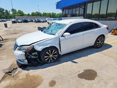 1C3CCBBB0DN****** 2013 Chrysler 200