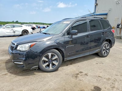 JF2SJAGC7JH****** 2018 Subaru Forester