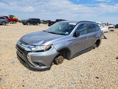 JA4AZ3A38LZ****** 2020 Mitsubishi Outlander