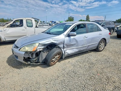 1HGCM56364A****** 2004 Honda Accord