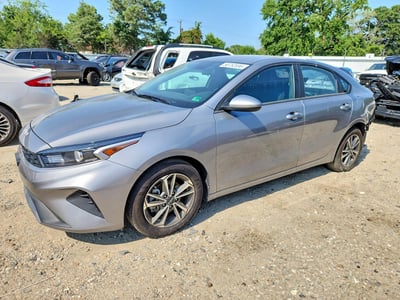 3KPF24AD0RE****** 2024 Kia Forte