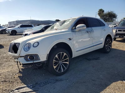 SJAAC2ZV8JC****** 2018 Bentley Bentayga