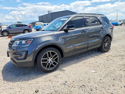 1FM5K8GT3GG****** 2016 Ford Explorer