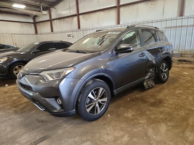JTMRFREV0HD****** 2017 Toyota RAV4