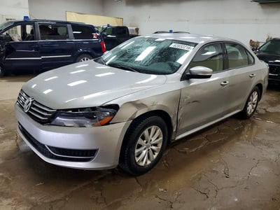 1VWAH7A31DC****** 2013 Volkswagen Passat