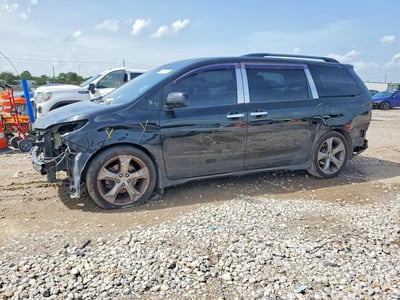 5TDXK3DC8CS****** 2012 Toyota Sienna