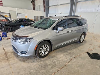 2C4RC1BG8HR****** 2017 Chrysler Pacifica