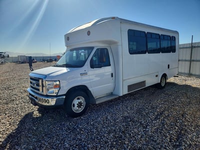 1FDFE4FS7HD****** 2017 Ford E-Series