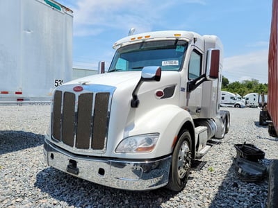 1XPBDP9XXKD****** 2019 Peterbilt 579