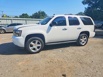 1GNSCBE03DR****** 2013 Chevrolet Tahoe