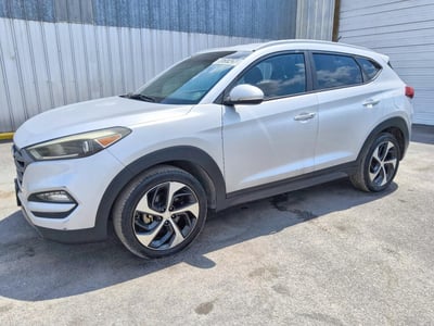 KM8J33A23GU****** 2016 Hyundai Tucson